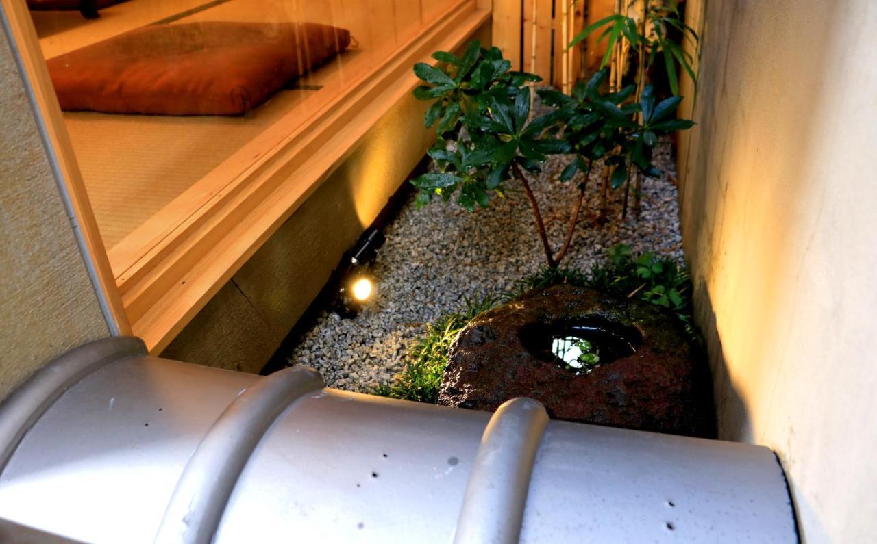 Hotel Traveling Bridge Nijojo Киото Экстерьер фото