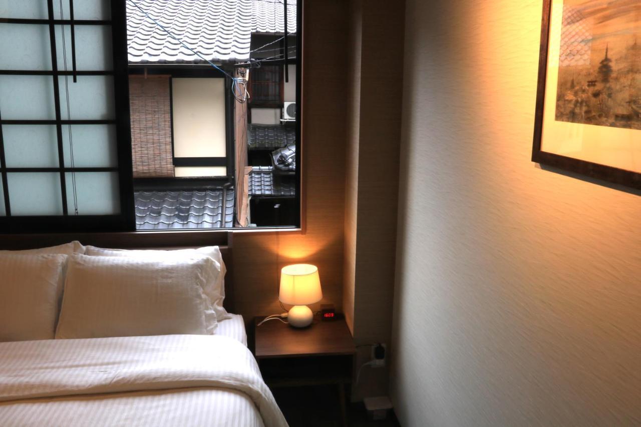Hotel Traveling Bridge Nijojo Киото Экстерьер фото